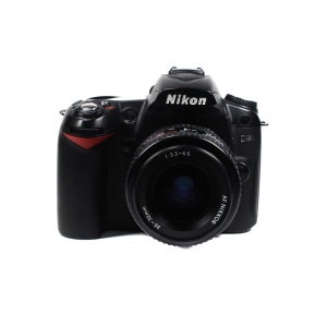 Used Nikon D90 + 35-70mm F3.3-4.5 Lens